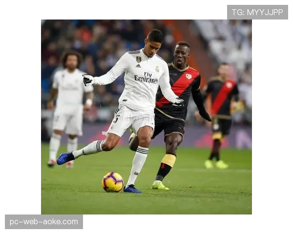 罗马客场一球小胜莱切，迪巴拉助攻卢卡库制胜球