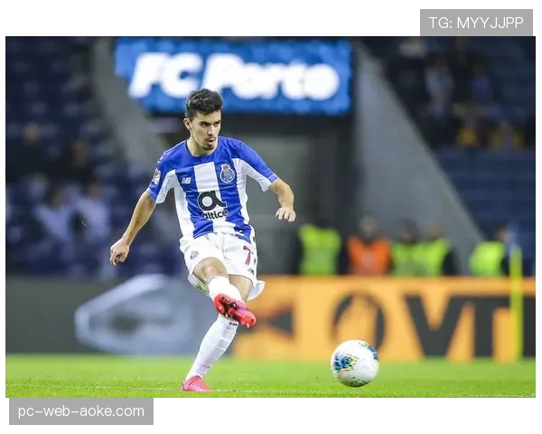 官方确认:马赛前锋维蒂尼亚恢复团队合练,有望周末进入大名单 官方确认:马赛前锋维蒂尼亚恢复团队合练,有望周末进入大名单